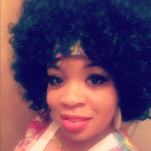 Meet your Posher, Veronica